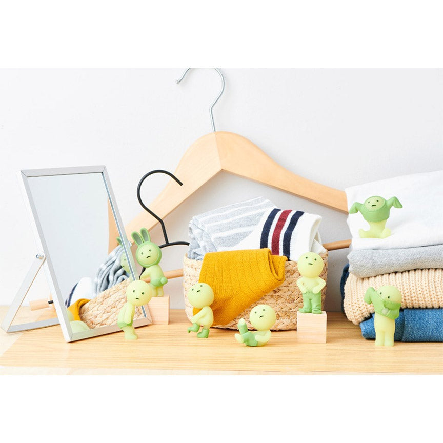 Smiski Dressing Series Glow in the Dark Blind Box - Leanna Lin&