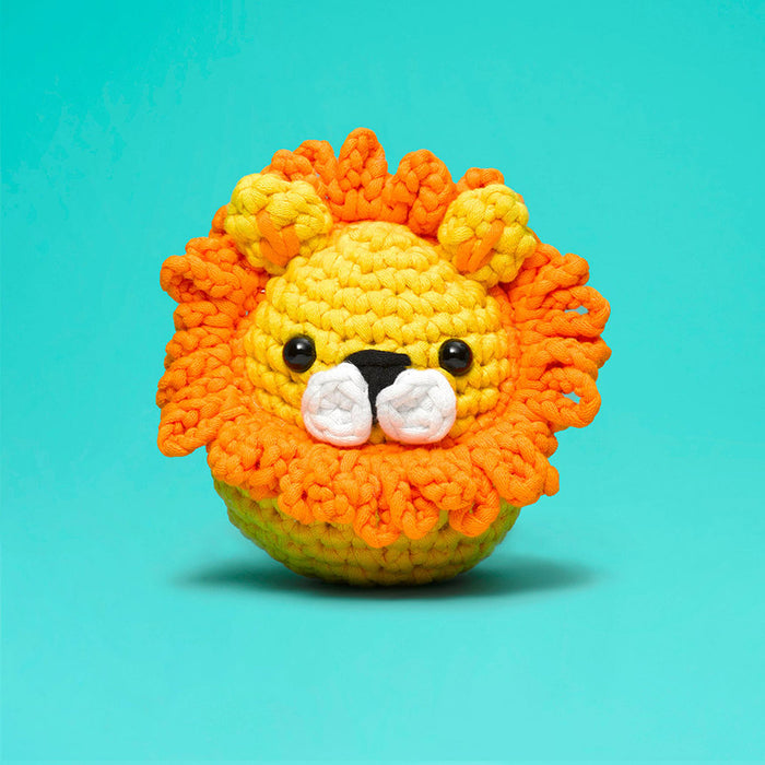 Sebastian the Lion Beginner DIY Crochet Kit